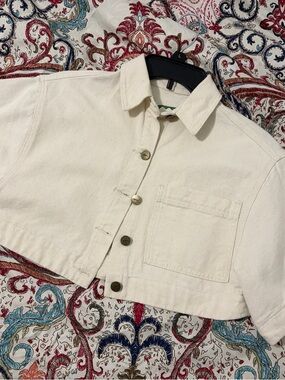 Women's Cream Button-Front Cropped Jacket Colombian brand
